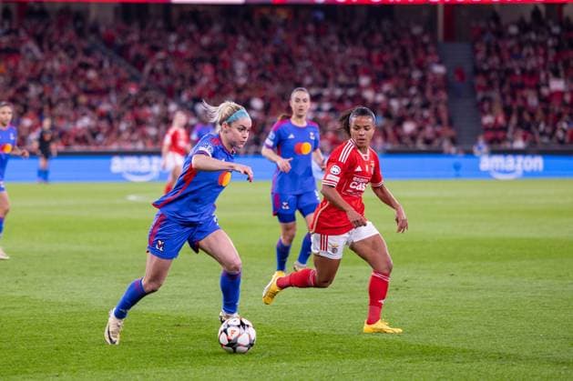 Lisbon, Portugal Ellie Carpenter (12 Olympique Lyonnais) in action during the UEFA Womens Champions League game between SL Benfica and Olympique Lyonnais at Estadio do Lisboa e Benfica in Lisbon, Portugal. (Pauline Figuet SPP) Copyright: xPaulinexFiguetx xSPPx spp-en-PaFiSp-PF_SLBvOL527