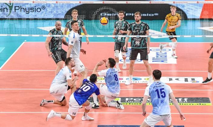 Volleyball, play-off quarter-final, SWD Powervolleys Düren - VfB Friedrichshafen
