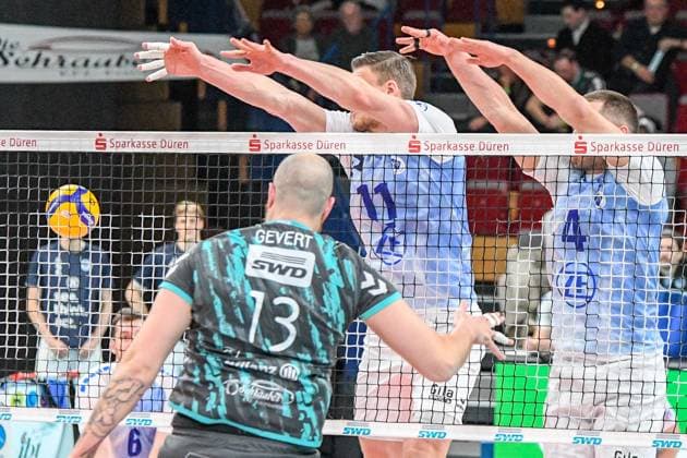 v li , 19 03 2024, Düren Germany , Volleyball, Playoff quarterfinals, SWD Powervolleys Düren VfB Friedrichshafen xmhx