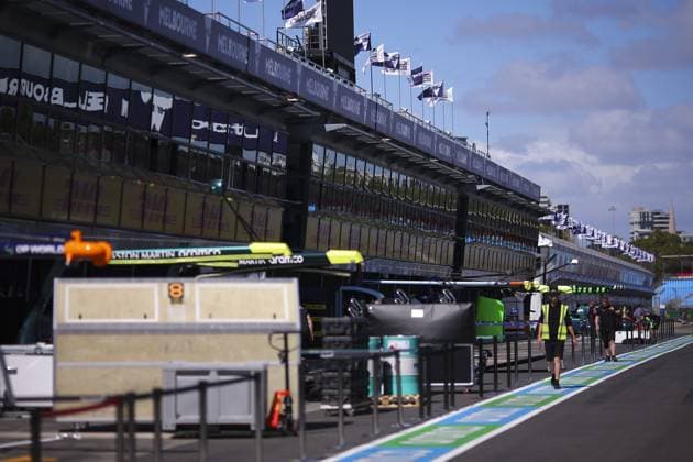 Pit Lane ambience during the Formula 1 Rolex Australian Grand Prix 2024, 3rd round of the 2024 Formula One World Championship, WM, Weltmeisterschaft from March 22 to 24, 2024 on the Albert Park Circuit, in Melbourne, Australia - F1 - AUSTRALIAN GRAND PRIX 2024 DPPI Panoramic  240320R03_AUSTRALIA_EA024074