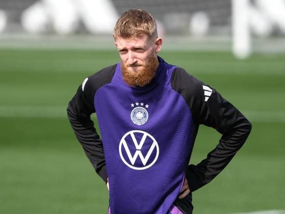 Football, Jan-Niklas Beste leaves the national team injured, archive pictures