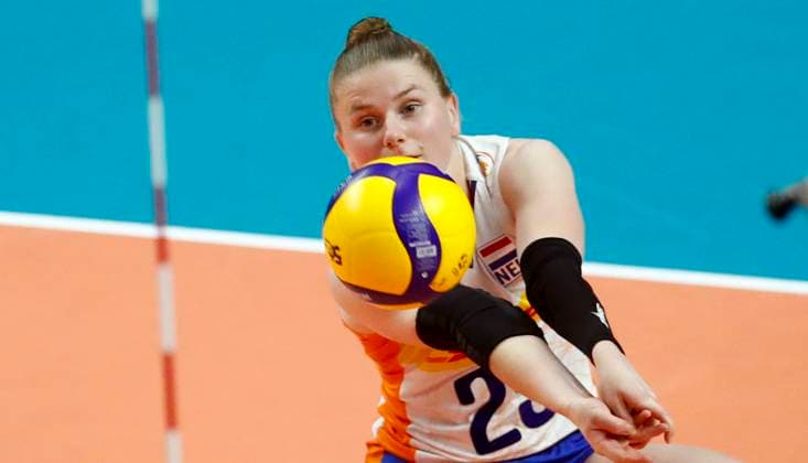 2023-08-22 Netherlands v France - CEV EuroVolley 2023 TALLINN, ESTONIA - AUGUST 22: Florien Reesink of the Netherlands during the CEV EuroVolley 2023 match between Netherlands and France at the Unibet Arena on August 22, 2023 in Tallinn, Estonia. (Photo by Edijs Palens BSR Agency) Tallinn Estonia Content not available for redistribution in The Netherlands directly or indirectly through any third parties. Copyright: xBSRxAgencyx