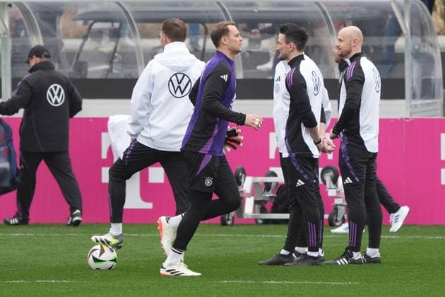 Goalkeeper Goalie Manuel Neuer Germany Germany , National coach Julian Nagelsmann Germany Germany Frankfurt 19 03 2024 Training of the national team