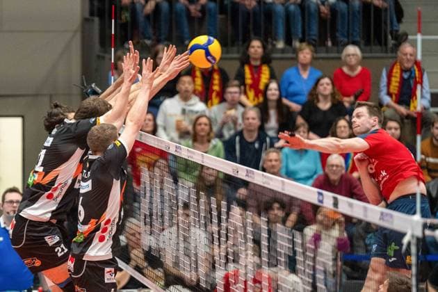 Attack Roos, Felix BADEN VOLLEYS SSC Karlsruhe, 6 GER, Baden VOLLEYS SSC Karlsruhe vs Berlin Recycling Volleys Volleyball, Playoff Quarterfinals, Men, 20 03 2024 GER, Baden VOLLEYS SSC Karlsruhe vs Berlin Recycling Volleys Volleyball, Playoff Quarterfinals, Men, 20 03 2024 Karlsruhe Copyright: xEibner-Pressefoto StefanxMayerx EP_SMR