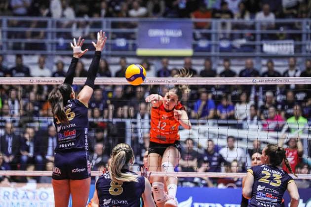 Volleyball CEV Cup Women match - Reale Mutua Fenera Chieri vs Viteos Neuchatel 12 Fabiana Branca (Viteos Neuchatel UC) and 16 Katerina Zakchaiou (Reale Mutua Fenera Chieri Ã¢& x80;& x99;76) during Reale Mutua Fenera Chieri vs Viteos Neuchatel, Volleyball CEV Cup Women match in Turin, Italy, March 20 2024 Turin Italy  Copyright: xIPAxSport ABACAx
