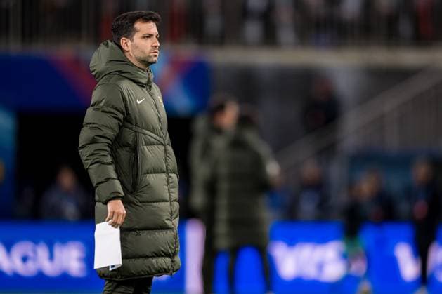 240320 Jonatan Giraldez, head coach fo Barcelona, ahead of the UEFA Women s Champions League quarterfinal football match between Brann and Barcelona on March 20, 2024 in Bergen Photo Marius Simensen BILDBYRAN Cop 238 barcelona bbeng brann champions league dam football fotball fotboll fotboll quarterfinal quarter final tfk uefa women s champions league  Copyright: MARIUSxSIMENSEN BB240320BB943