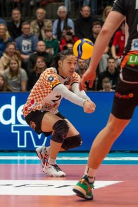 Acceptance Satoshi Tsuiki Berlin Recycling Volleys, 2 , GER, Volleyball, Playoff quarterfinals, Men, Baden VOLLEYS SSC Karlsruhe vs Berlin Recycling Volleys, 20 03 2024, GER, Volleyball, Playoff quarterfinals, Men, Baden VOLLEYS SSC Karlsruhe vs Berlin Recycling Volleys, 20 03 2024 Karlsruhe Copyright: xEibner-Pressefoto StefanxMayerx EP_SMR