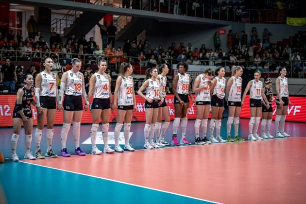 776121898 Eczacibasi Dynavit team before the match. Eczacibasi Dynavit and Imoco Volley Conegiano faced each other in the CEV Women™s Champions League Volley Semifinal game 2, the match took place at Istanbul Burhan Felek Vestel Volleyball Hall on March 20, 2024 Istanbul Istanbul Turkey Copyright: xYagizxGurtugx