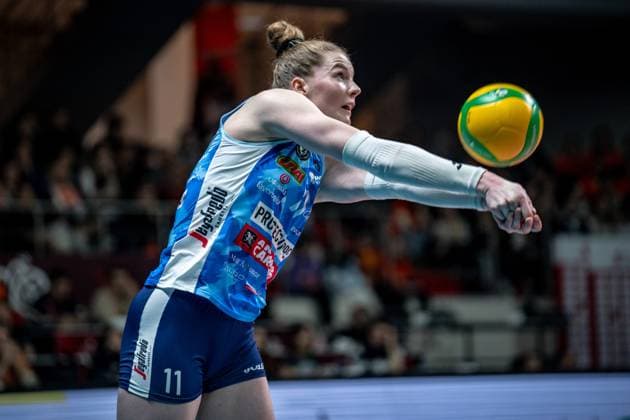 776121898 Isabelle Haak of Imoco Volley in action during the match. Eczacibasi Dynavit and Imoco Volley Conegiano faced each other in the CEV Women™s Champions League Volley Semifinal game 2, the match took place at Istanbul Burhan Felek Vestel Volleyball Hall on March 20, 2024 Istanbul Istanbul Turkey Copyright: xYagizxGurtugx