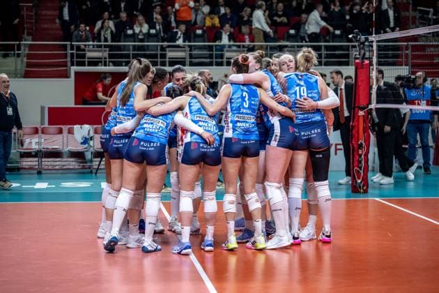 776121898 moco Volley Team in action after the match. Eczacibasi Dynavit and Imoco Volley Conegiano faced each other in the CEV Women™s Champions League Volley Semifinal game 2, the match took place at Istanbul Burhan Felek Vestel Volleyball Hall on March 20, 2024 Istanbul Istanbul Turkey Copyright: xYagizxGurtugx