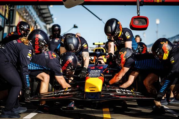 March 21, 2024, Melbourne, Victoria, Australia: MELBOURNE, AUSTRALIA - MARCH 21: Oracle Red Bull Racing practicing pit stops at the 2024 Australian Grand Prix at Albert Park in Melbourne, Australia Melbourne Australia - ZUMAp121 20240321_zsp_p121_021 Copyright: xChrisxPutnamx