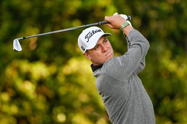 PALM HARBOR, FL - MARCH 21: Justin Thomas (USA) watches his tee shot on 13 during Rd1 of the Valspar Championship at Innisbrook Resort - Copperhead, on March 21, 2024, in Palm Harbor, Florida. (Photo by Ken Murray Icon Sportswire) GOLF: MAR 21 PGA, Golf Herren Valspar Championship EDITORIAL USE ONLY Icon2403210011