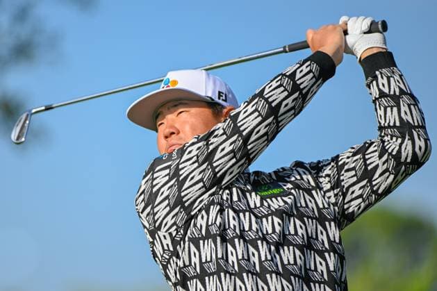 PALM HARBOR, FL - MARCH 21: Sungjae Im (KOR) watches his tee shot on 15 during Rd1 of the Valspar Championship at Innisbrook Resort - Copperhead, on March 21, 2024, in Palm Harbor, Florida. (Photo by Ken Murray Icon Sportswire) GOLF: MAR 21 PGA, Golf Herren Valspar Championship EDITORIAL USE ONLY Icon2403210321