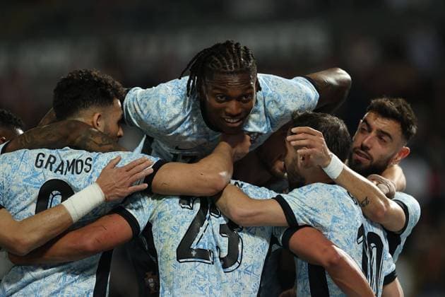 Guimaraes, Portugal, Thursday 21 March 2024 UEFA Friendly Matches Portugal Sweden, Goal celebration, celebrate the goal um Matheus Nunes Portugal , Rafael Leao Portugal , Bruno Fernandes Portugal Copyright: JoaquimxFerreira