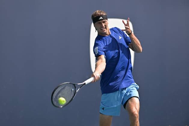 MIAMI GARDENS, FL - MARCH 21: Alexander Zverev (Germany) is seen during practice during the Miami Open on March 21, 2024, at Hard Rock Stadium in Miami Gardens, FL. (Photo by Michele Eve Sandberg Icon Sportswire) TENNIS: MAR 21 Miami Open EDITORIAL USE ONLY Icon240321047