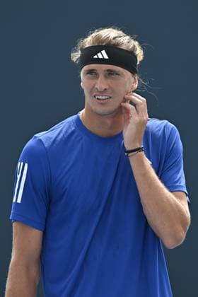 MIAMI GARDENS, FL - MARCH 21: Alexander Zverev (Germany) is seen during practice during the Miami Open on March 21, 2024, at Hard Rock Stadium in Miami Gardens, FL. (Photo by Michele Eve Sandberg Icon Sportswire) TENNIS: MAR 21 Miami Open EDITORIAL USE ONLY Icon240321063