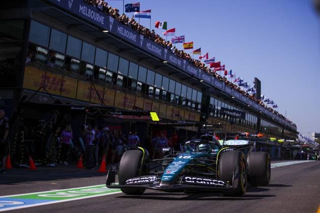 18 STROLL Lance (can), Aston Martin F1 Team AMR24, action during the Formula 1 Rolex Australian Grand Prix 2024, 3rd round of the 2024 Formula One World Championship, WM, Weltmeisterschaft from March 22 to 24, 2024 on the Albert Park Circuit, in Melbourne, Australia - F1 - AUSTRALIAN GRAND PRIX 2024 DPPI Panoramic  240322_R3_AUSTRALIA_EA029182.JPG