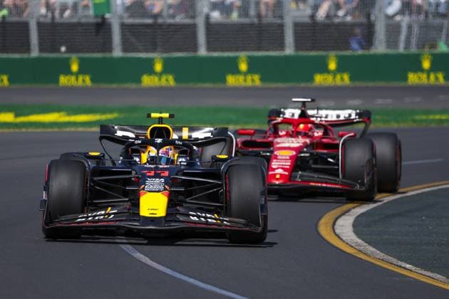 11 PEREZ Sergio (mex), Red Bull Racing RB20, action during the Formula 1 Rolex Australian Grand Prix 2024, 3rd round of the 2024 Formula One World Championship, WM, Weltmeisterschaft from March 22 to 24, 2024 on the Albert Park Circuit, in Melbourne, Australia - F1 - AUSTRALIAN GRAND PRIX 2024 DPPI Panoramic  240322_R3_AUSTRALIA_FG_29871