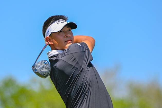 PALM HARBOR, FL - MARCH 21: Carl Yuan (CHN) watches his tee shot on 10 during Rd1 of the Valspar Championship at Innisbrook Resort - Copperhead, on March 21, 2024, in Palm Harbor, Florida. (Photo by Ken Murray Icon Sportswire) GOLF: MAR 21 PGA, Golf Herren Valspar Championship EDITORIAL USE ONLY Icon2403210521