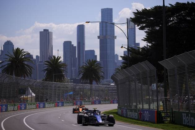 02 SARGEANT Logan (usa), Williams Racing FW46, action during the Formula 1 Rolex Australian Grand Prix 2024, 3rd round of the 2024 Formula One World Championship, WM, Weltmeisterschaft from March 22 to 24, 2024 on the Albert Park Circuit, in Melbourne, Australia - F1 - AUSTRALIAN GRAND PRIX 2024 DPPI Panoramic  240322_R03_AUSTRALIA_EA029391