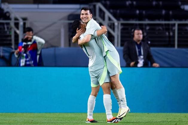 RECORD DATE NOT STATED CONCACAF NATIONS LEAGUE 2023-2024 Panama vs Mexico SF Orbelin Pineda celebrates his goal 0-3 with Hirving Lozano of Mexico during the Semifinals match between Panama and Mexico (Mexican national team, Nationalteam as part of the 2024 Concacaf Nations League, at AT-T Stadium, Arlington, Texas, on March 21, 2024. ARLINGTON TEXAS UNITED STATES  Copyright: xJosexLuisxMelgarejox 20240321215523_CNL_24_SF_PAN_MEX_PINEDA324