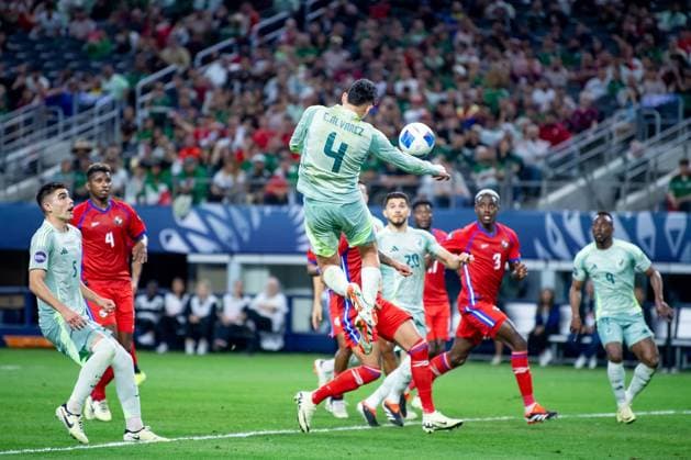 RECORD DATE NOT STATED CONCACAF NATIONS LEAGUE 2023-2024 Panama vs Mexico SF Edson Alvarez scores his goal 0-1 of Mexico during the Semifinals match between Panama and Mexico (Mexican national team, Nationalteam as part of the 2024 Concacaf Nations League, at AT-T Stadium, Arlington, Texas, on March 21, 2024. ARLINGTON TEXAS UNITED STATES  Copyright: xJosexLuisxMelgarejox 20240321210149_CNL_24_SF_PAN_MEX_ALVAREZ167