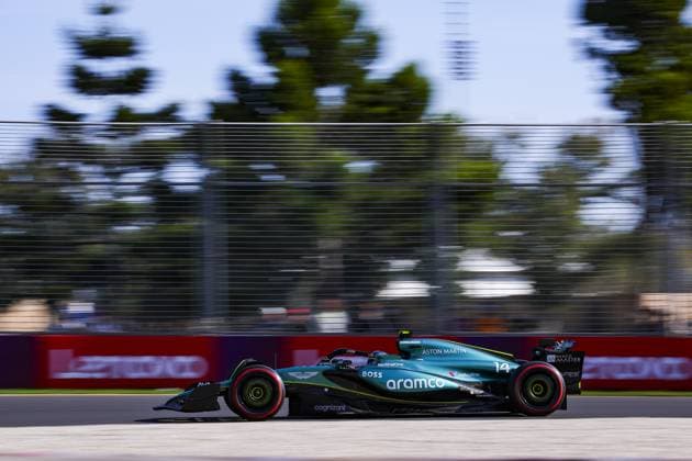 14 ALONSO Fernando (spa), Aston Martin F1 Team AMR24, action during the Formula 1 Rolex Australian Grand Prix 2024, 3rd round of the 2024 Formula One World Championship, WM, Weltmeisterschaft from March 22 to 24, 2024 on the Albert Park Circuit, in Melbourne, Australia - F1 - AUSTRALIAN GRAND PRIX 2024 DPPI Panoramic  240322_R3_AUSTRALIA_EA010951