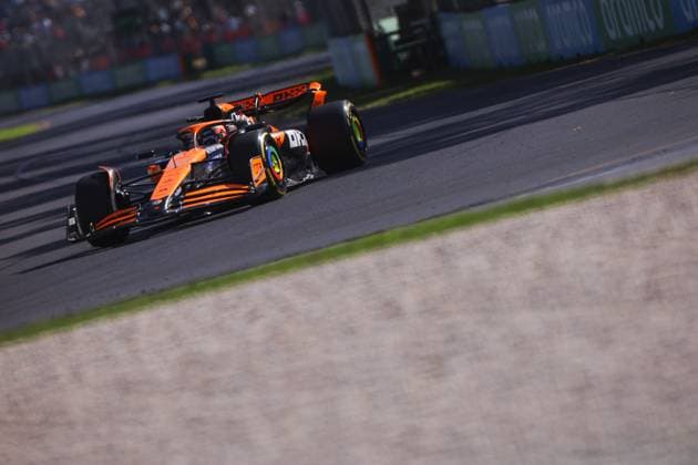 81 PIASTRI Oscar (aus), McLaren F1 Team MCL38, action during the Formula 1 Rolex Australian Grand Prix 2024, 3rd round of the 2024 Formula One World Championship, WM, Weltmeisterschaft from March 22 to 24, 2024 on the Albert Park Circuit, in Melbourne, Australia - F1 - AUSTRALIAN GRAND PRIX 2024 DPPI Panoramic  240322_R3_AUSTRALIA_EA021455