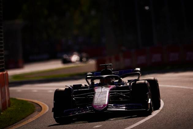31 OCON Esteban (fra), Alpine F1 Team A524, action during the Formula 1 Rolex Australian Grand Prix 2024, 3rd round of the 2024 Formula One World Championship, WM, Weltmeisterschaft from March 22 to 24, 2024 on the Albert Park Circuit, in Melbourne, Australia - F1 - AUSTRALIAN GRAND PRIX 2024 DPPI Panoramic  240322_R03_AUSTRALIA_EA021951