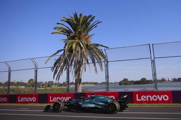 18 STROLL Lance (can), Aston Martin F1 Team AMR24, action during the Formula 1 Rolex Australian Grand Prix 2024, 3rd round of the 2024 Formula One World Championship, WM, Weltmeisterschaft from March 22 to 24, 2024 on the Albert Park Circuit, in Melbourne, Australia - F1 - AUSTRALIAN GRAND PRIX 2024 DPPI Panoramic  240322_R03_AUSTRALIA_EA023113