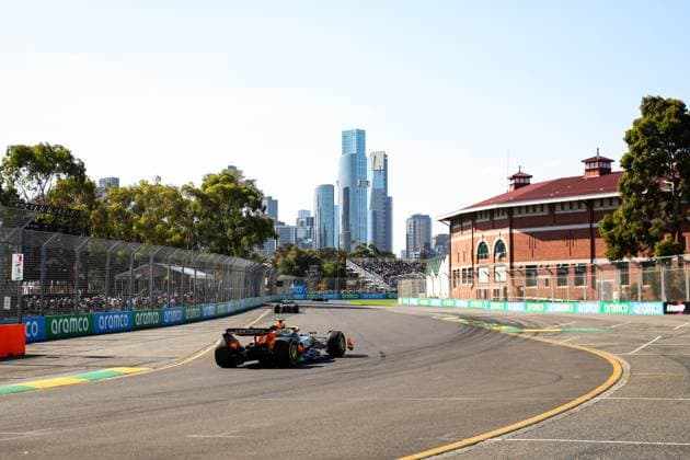 04 NORRIS Lando (gbr), McLaren F1 Team MCL38, action during the Formula 1 Rolex Australian Grand Prix 2024, 3rd round of the 2024 Formula One World Championship, WM, Weltmeisterschaft from March 22 to 24, 2024 on the Albert Park Circuit, in Melbourne, Australia - F1 - AUSTRALIAN GRAND PRIX 2024 DPPI Panoramic  240322_R03_AUSTRALIA_FG_18505