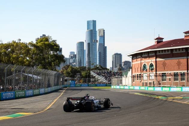 20 MAGNUSSEN Kevin (den), Haas F1 Team VF-24 Ferrari, action during the Formula 1 Rolex Australian Grand Prix 2024, 3rd round of the 2024 Formula One World Championship, WM, Weltmeisterschaft from March 22 to 24, 2024 on the Albert Park Circuit, in Melbourne, Australia - F1 - AUSTRALIAN GRAND PRIX 2024 DPPI Panoramic  240322_R03_AUSTRALIA_FG_18540