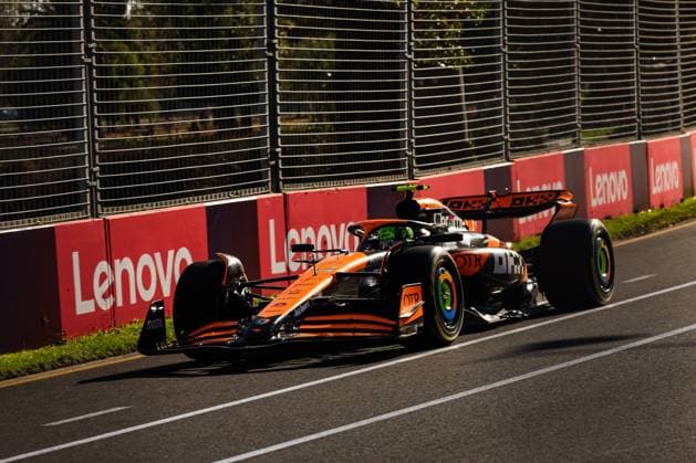 04 NORRIS Lando (gbr), McLaren F1 Team MCL38, action during the Formula 1 Rolex Australian Grand Prix 2024, 3rd round of the 2024 Formula One World Championship, WM, Weltmeisterschaft from March 22 to 24, 2024 on the Albert Park Circuit, in Melbourne, Australia - F1 - AUSTRALIAN GRAND PRIX 2024 DPPI Panoramic  240322_R03_AUSTRALIA_FG_20202A