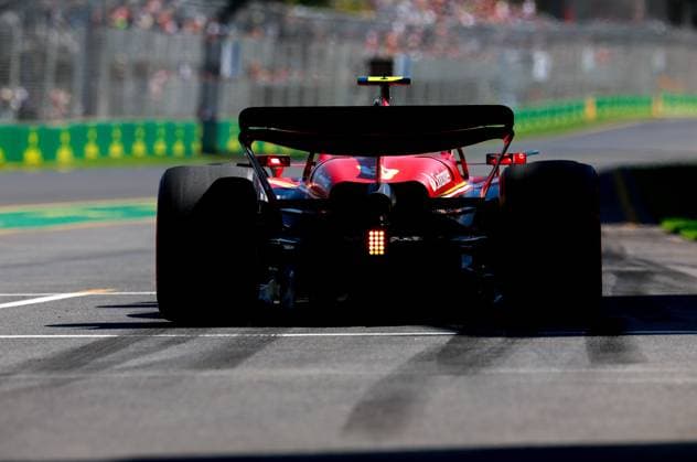 55 SAINZ Carlos (spa), Scuderia Ferrari SF-24, action during the Formula 1 Rolex Australian Grand Prix 2024, 3rd round of the 2024 Formula One World Championship, WM, Weltmeisterschaft from March 22 to 24, 2024 on the Albert Park Circuit, in Melbourne, Australia - F1 - AUSTRALIAN GRAND PRIX 2024 DPPI Panoramic  240322_R03_AUSTRALIA_F12024GP03AUS_JK306946.jpg