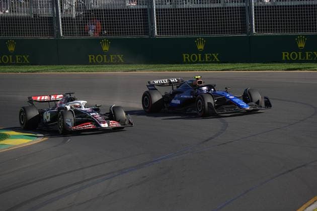 22 03 2024, Albert Park Circuit, Melbourne, FORMULA 1 ROLEX AUSTRALIAN GRAND PRIX 2024 ,in the picture Kevin Magnussen DNK , Haas F1 Team, Logan Sargeant USA , Williams Racing Melbourne Albert Park Circuit Victoria Australia eu-images-506