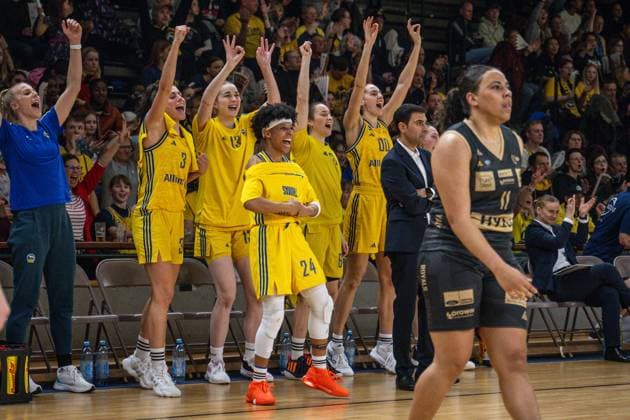 Basketball Berlin 22 03 2024 Season 2023 2024 1 Bundesliga DBBL Alba Berlin Saarlouis Royals Jubel Alba