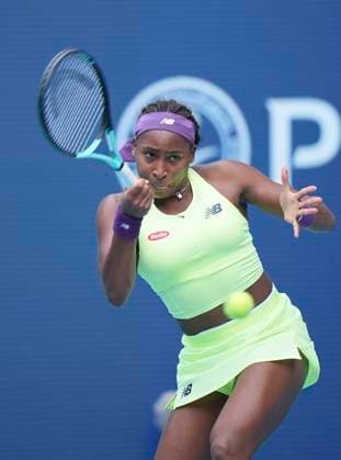 March 22, 2024, Miami, Florida, USA: Coco Gauff (USA) hits a forehand against Nadia Podoroska (Argentina) during the second round of womenÃ¢â‚¬â ¢s singles at the Miami Open tennis tournament. Gauff won the match 6-1, 6-2. Miami USA - ZUMAd212 20240322_zsp_d212_040 Copyright: xRichardxDolex
