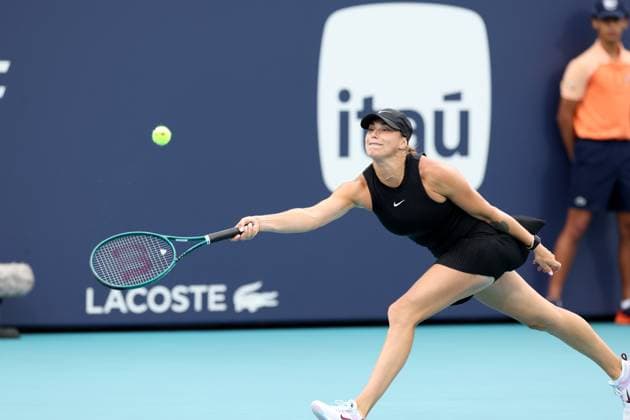 March 22, 2024, Miami Gardens, Florida, United States Of America: MIAMI GARDENS, FLORIDA - MARCH 22: Aryna Sabalenka of Belarus defeats Paula Badosa of Spain in the second round on Day 7 of the Miami Open Presented by Itau at Hard Rock Stadium on March 22, 2024 in Miami Gardens, Florida ...People: Aryna Sabalenka Miami Gardens United States Of America - ZUMAs214 20240322_ada_s214_066 Copyright: xSMGx