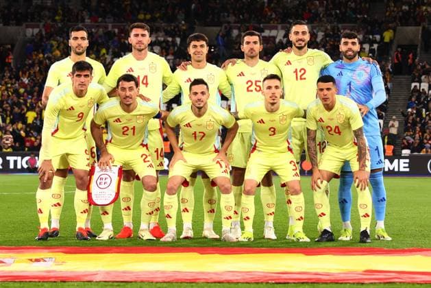 22nd March 2024; London Stadium, London, England; International Football Friendly, Spain versus Colombia; The Spain squad photo  ActionPlus12620601 ShaunxBrooks