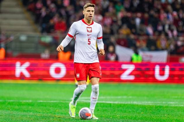 March 21, 2024, Warsaw, Poland: Jan Bednarek of Poland seen in action during the UEFA EURO, EM, Europameisterschaft,Fussball 2024 Play-Offs semifinal match between Poland and Estonia at PGE Narodowy Stadium. Final score; Poland Vs Estonia 5:1. Warsaw Poland - ZUMAs197 20240321_aaa_s197_478 Copyright: xMikolajxBarbanellx