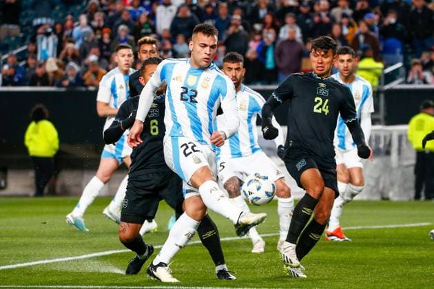 March 22, 2024, Harrison, Nj, United States: Lautaro Martinez of Argentina during a match against El Salvador in an International Friendly, Länderspiel, Nationalmannschaft match at the Lincoln Financial Field in Philadelphia in the United States on the night of this Friday, 22nd. Harrison United States - ZUMAv122 20240322_aap_v122_034 Copyright: xWilliamxVolcovx
