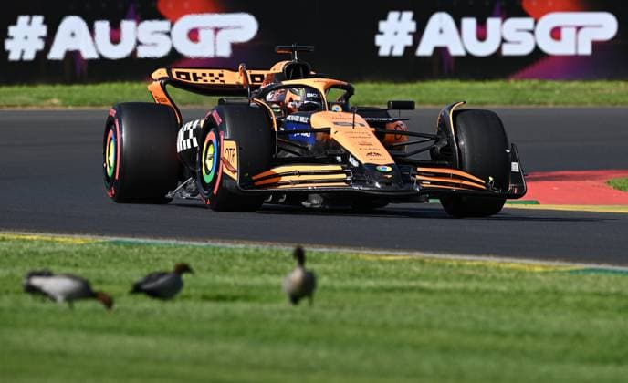 AUSTRALIAN F1 GRAND PRIX, Oscar Piastri of McLaren during the qualifying session at the Australian Grand Prix 2024 on Albert Park Circuit in Melbourne, Saturday, March 23, 2024. ( NO ARCHIVING, EDITORIAL USE ONLY, NO USE IN BOOKS WITHOUT CONSENT MELBOURNE VICTORIA AUSTRALIA  Copyright: xJOELxCARRETTx 20240323001921458486