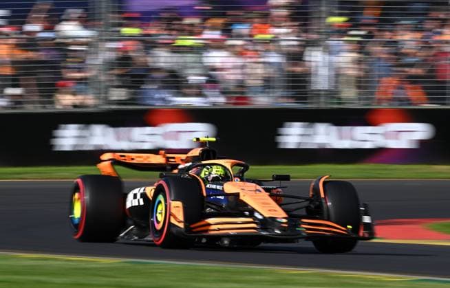 AUSTRALIAN F1 GRAND PRIX, Lando Norris of McLaren during the qualifying session at the Australian Grand Prix 2024 on Albert Park Circuit in Melbourne, Saturday, March 23, 2024. ( NO ARCHIVING, EDITORIAL USE ONLY, NO USE IN BOOKS WITHOUT CONSENT MELBOURNE VICTORIA AUSTRALIA  Copyright: xJOELxCARRETTx 20240323001921463550
