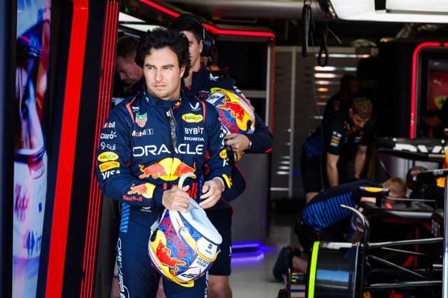 PEREZ Sergio (mex), Red Bull Racing RB20, portrait during the Formula 1 Rolex Australian Grand Prix 2024, 3rd round of the 2024 Formula One World Championship, WM, Weltmeisterschaft from March 22 to 24, 2024 on the Albert Park Circuit, in Melbourne, Australia - F1 - AUSTRALIAN GRAND PRIX 2024 DPPI Panoramic  240323_R03_AUSTRALIA_FG_29757