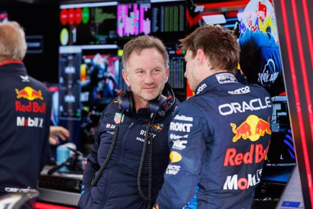 Sport Bilder des Tages March 23, 2024, Melbourne, Australia: Oracle Red Bull Racing team principal Christian Horner (L) speaking with Max Verstappen (R) of the Netherlands after final practice ahead of the F1 Grand Prix of Australia at the Albert Park Grand Prix circuit. Melbourne Australia - ZUMAs197 20240323_aaa_s197_040 Copyright: xGeorgexHitchensx
