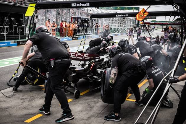 March 23, 2024, Melbourne, Victoria, Australia: MELBOURNE, AUSTRALIA - MARCH 23: Lewis Hamilton of Great Britain drives the Mercedes AMG Petronas F1 Team W15 during third practice at the 2024 Australian Grand Prix at Albert Park in Melbourne, Australia Melbourne Australia - ZUMAp121 20240323_zsp_p121_101 Copyright: xChrisxPutnamx