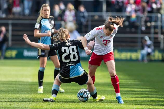 GOOGLE PIXEL Frauen Bundesliga 1 FC Köln 1 FC Nürnberg, 23 03 2024 Madeleine Steck 1 FC Nürnberg, 28 in duel with Dora Zeller 1 FC Köln, 19 GOOGLE PIXEL Frauen Bundesliga, 1 FC Köln 1 FC Nürnberg, 17 Spieltag, am 23 03 2024, Franz Kremer Stadion, Köln DFL regulations prohibit any use of photographs as image sequences and or quasi video Copyright: xBEAUTIFULxSPORTS Meuselx