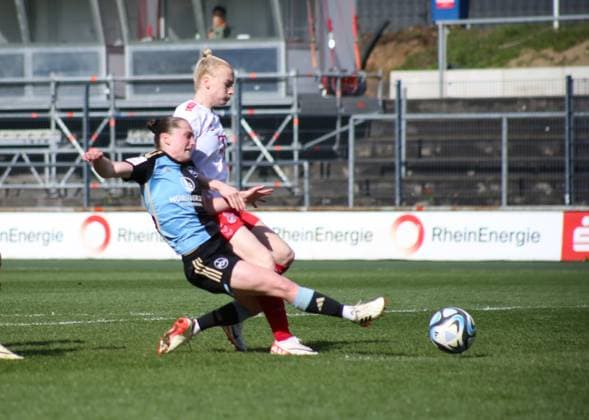 23 03 2024, xgrfx, Fußball 1 Bundesliga Damen, 1 FC Köln Frauen 1 FC Nürnberg emspor, v l Vanessa Haim 1 FC Nürnberg , Anna Gerhardt 1 FC Köln DFL DFB REGULATIONS PROHIBIT ANY USE OF PHOTOGRAPHS as IMAGE SEQUENCES and or QUASI VIDEO Köln