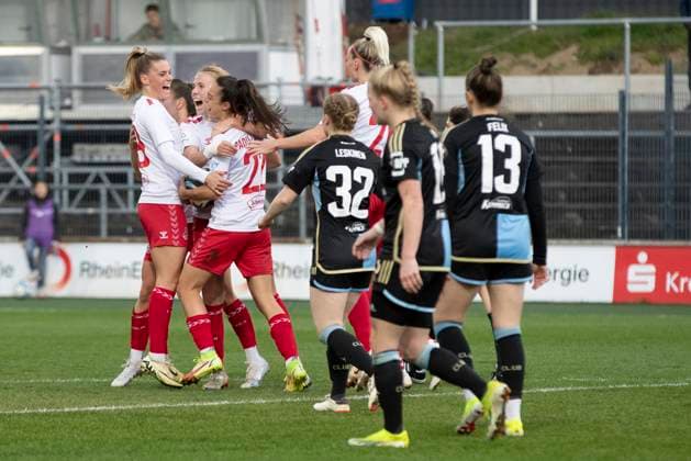 GOOGLE PIXEL Womens Bundesliga 1 FC Köln 1 FC Nürnberg, 23 03 2024 Cheering after goal for 3 3 GOOGLE PIXEL Womens Bundesliga, 1 FC Köln 1 FC Nürnberg, 17 Matchday, on 23 03 2024, Franz Kremer Stadium, Cologne DFL regulations prohibit any use of photographs as image sequences and or quasi video Copyright: xBEAUTIFULxSPORTS Meuselx