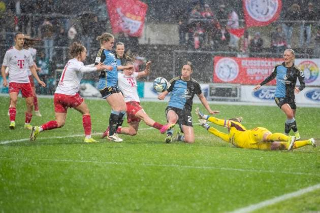 GOOGLE PIXEL Frauen Bundesliga 1 FC Köln 1 FC Nürnberg, 23 03 2024 Shortly before the end of the match a great chance for Cologne, which Lara Schmidt 1 FC Nürnberg, 27 defuses GOOGLE PIXEL Frauen Bundesliga, 1 FC Köln 1 FC Nürnberg, 17 Spieltag, am 23 03 2024, Franz Kremer Stadion, Köln DFL regulations prohibit any use of photographs as image sequences and or quasi video Copyright: xBEAUTIFULxSPORTS Meuselx